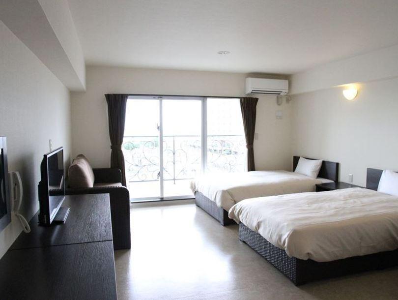 Condominium Hotel Monpa Chatan Zewnętrze zdjęcie